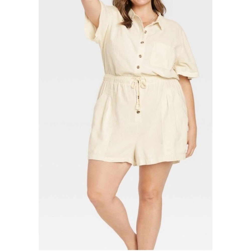 Womens Cream Button-Up Romper universal thread size small
